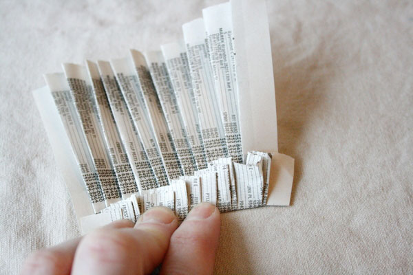 fold-up-the-end-of-pleated-paper